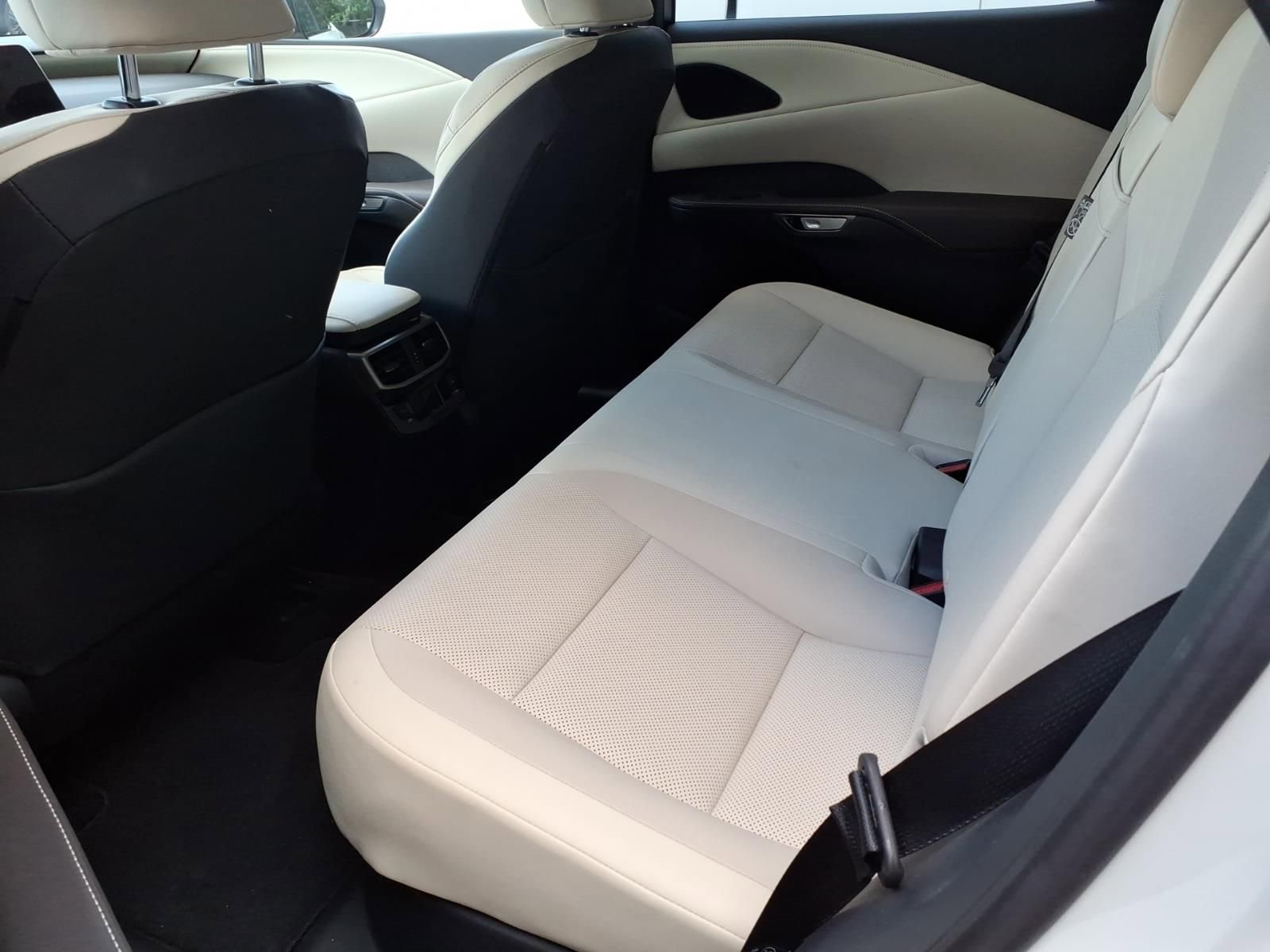 Used 2024 Lexus RX 350 Premium w/ Accessory Package (Z1) FWD image 8