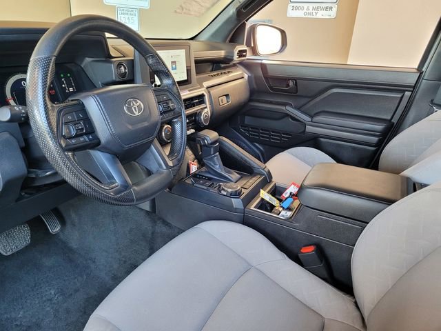 Certified 2024 Toyota Tacoma SR5 AWD/4WD image 12