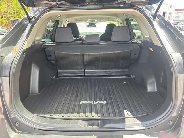 Used 2024 Toyota RAV4 LE AWD/4WD image 23