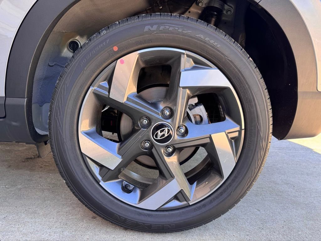 New 2026 Hyundai Venue SEL image 24