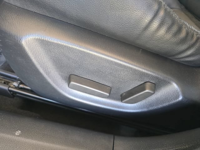 Used 2017 MAZDA MAZDA3 Grand Touring w/ Premium Equipment Package FWD image 23