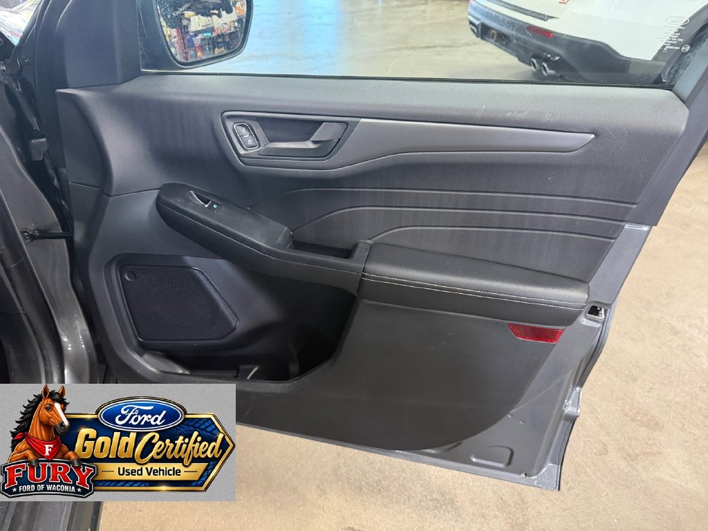Certified 2026 Ford Escape Active w/ Cold Weather Package AWD/4WD image 16