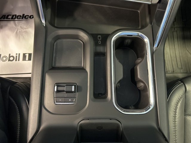 Used 2024 GMC Sierra 3500 Denali w/ Denali Reserve Package image 30