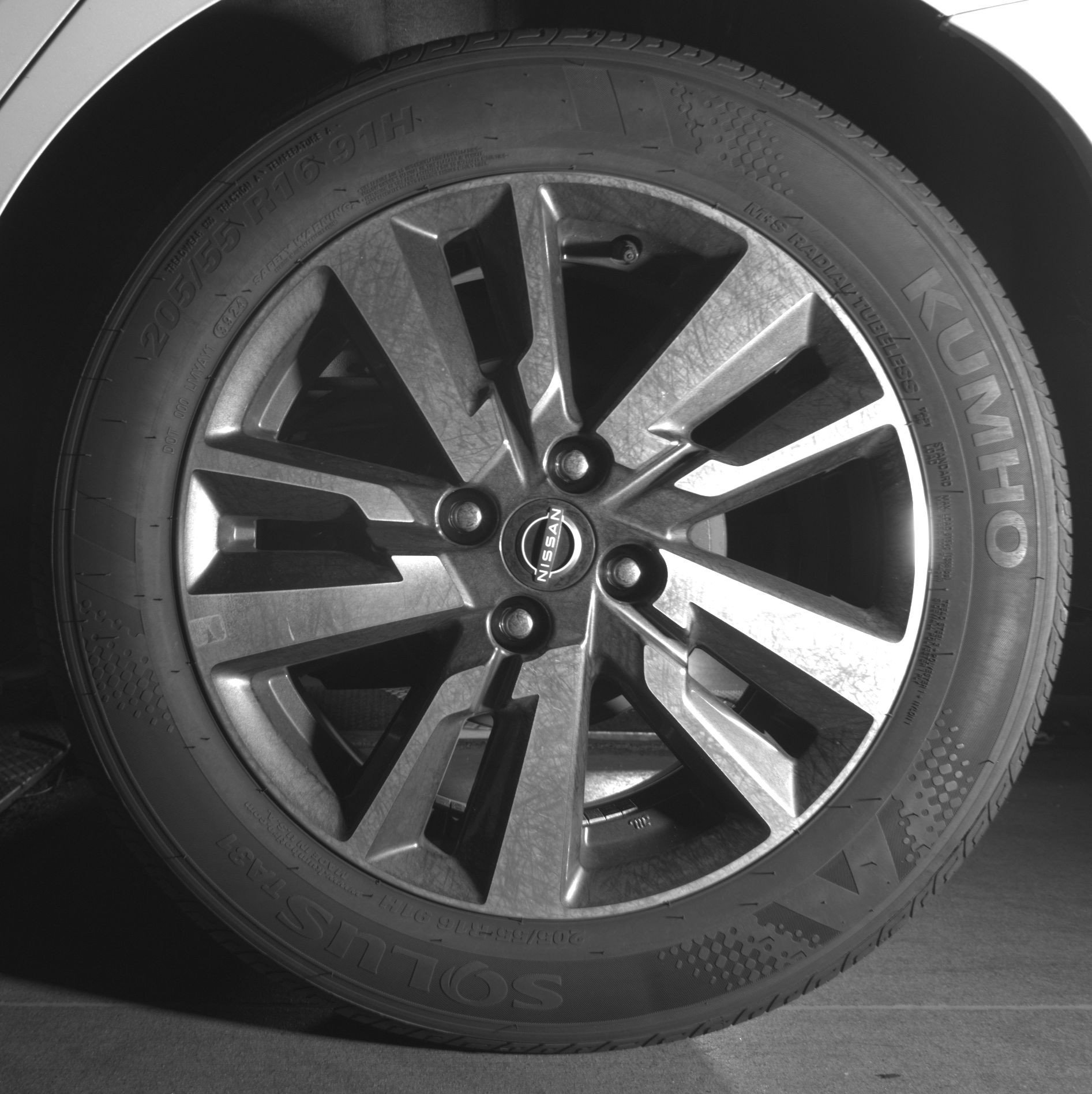 Used 2025 Nissan Versa SV image 14