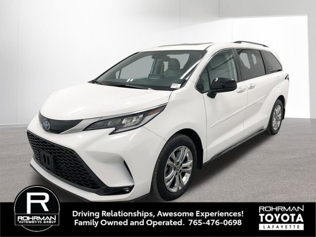 Used 2023 Toyota Sienna XSE w/ XSE Plus Package AWD/4WD image 1