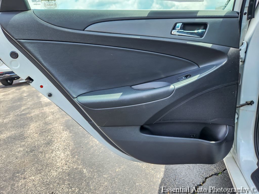 Used 2011 Hyundai Sonata SE FWD image 14