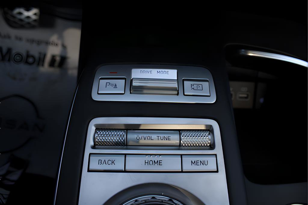 Used 2024 Genesis GV70 2.5T w/ Sport Prestige Package AWD/4WD image 24