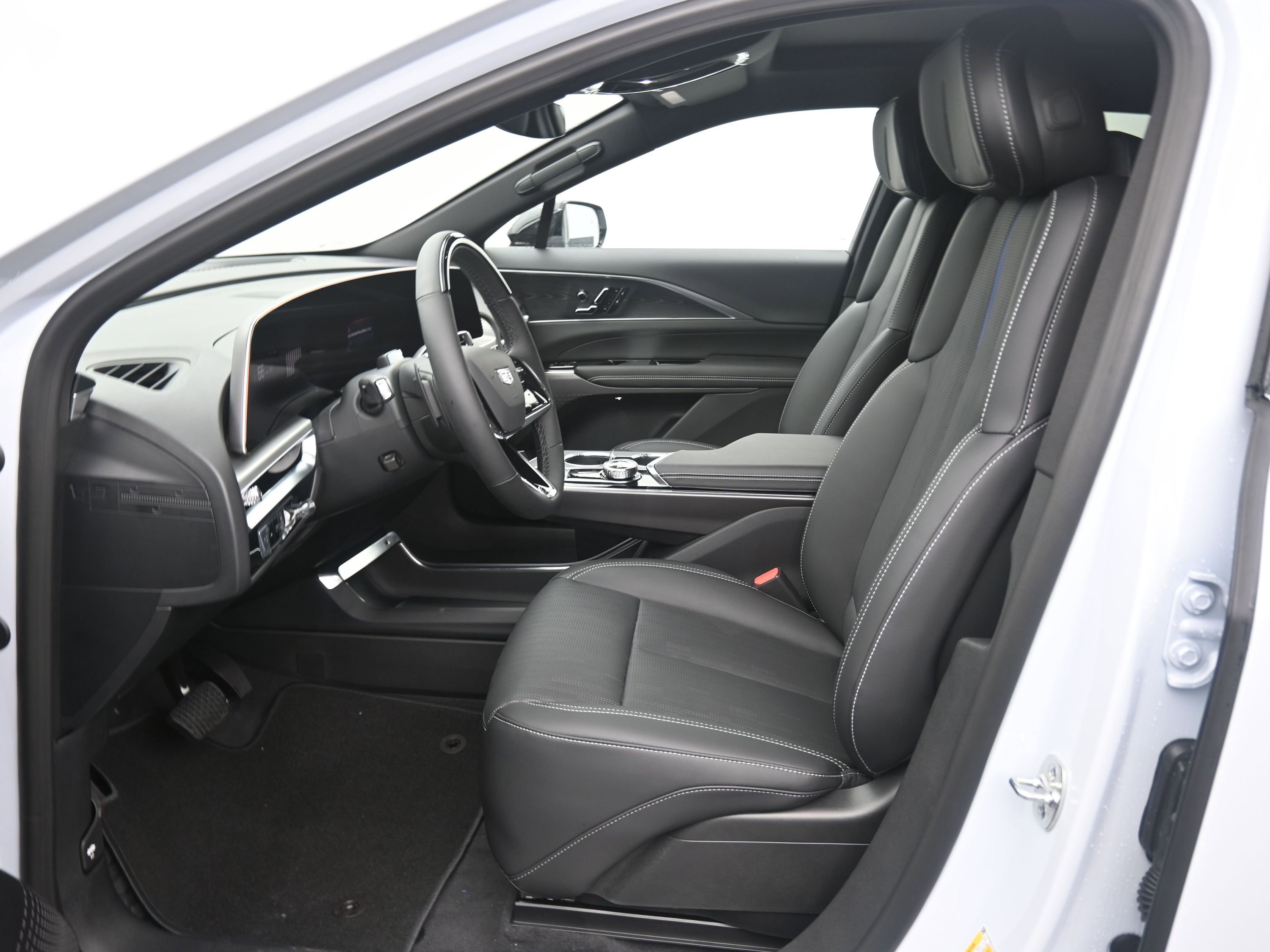 New 2026 Cadillac Lyriq Luxury image 11