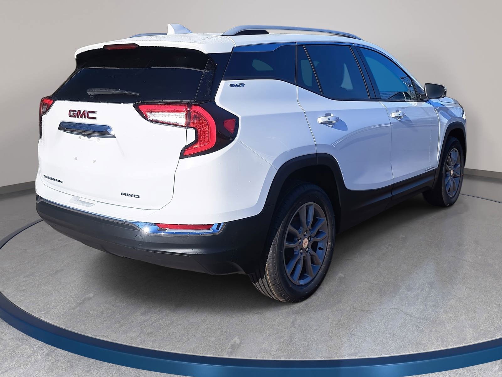 New 2024 GMC Terrain SLT AWD/4WD image 5