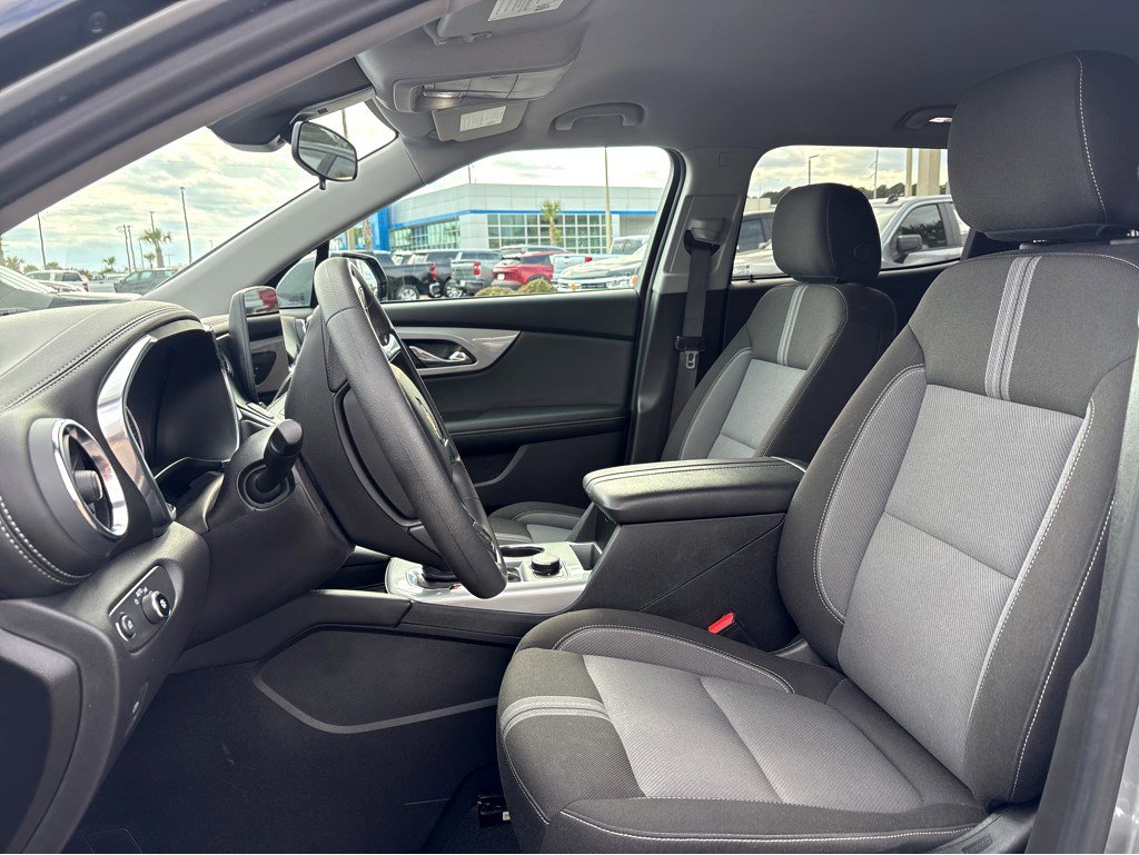 Certified 2025 Chevrolet Blazer LT FWD image 20