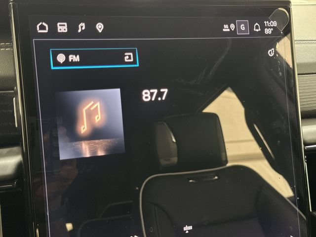 New 2026 GMC Yukon XL AT4 Ultimate AWD/4WD image 13