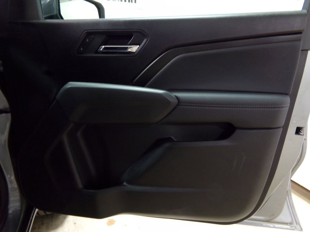 New 2025 Chevrolet Colorado LT w/ LT Convenience Package image 7