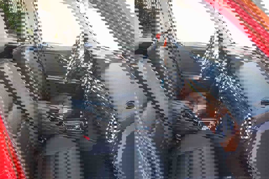 Used 2014 Mercedes-Benz GLK 350 4MATIC image 15