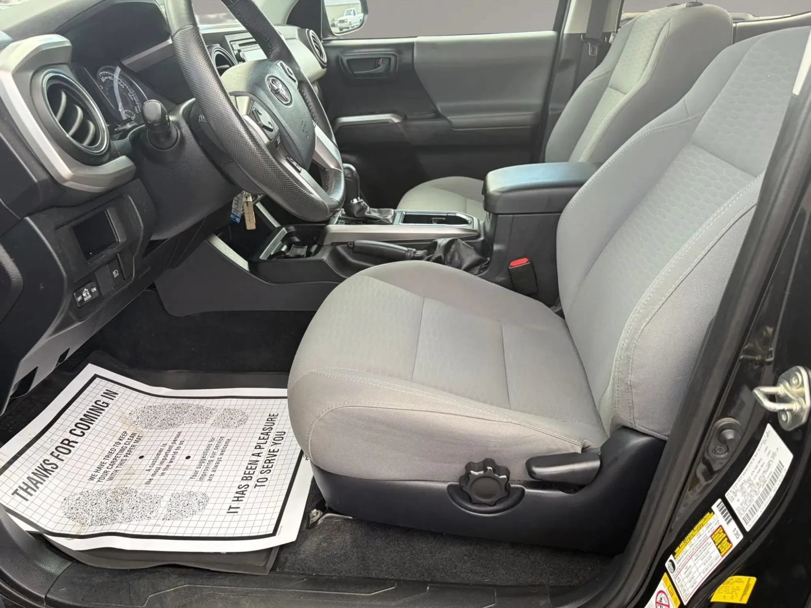 Used 2019 Toyota Tacoma SR5 AWD/4WD image 23