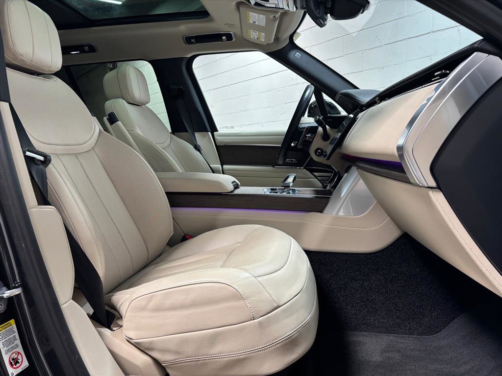 Used 2023 Land Rover Range Rover SE image 33