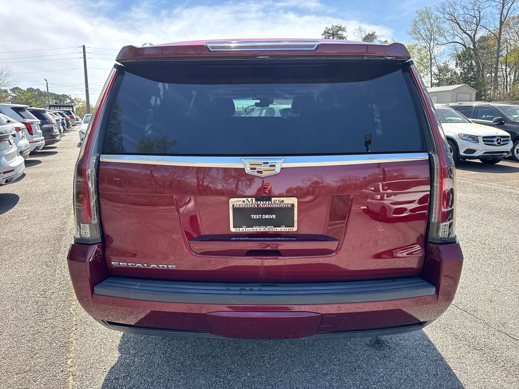 Used 2018 Cadillac Escalade ESV Premium Luxury image 6