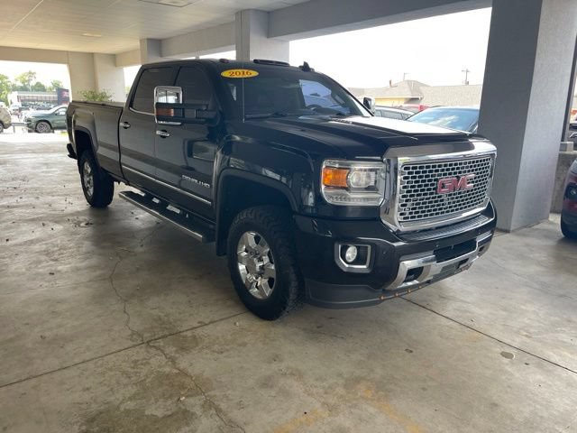 Used 2016 GMC Sierra 3500 Denali w/ Duramax Plus Package AWD/4WD image 3