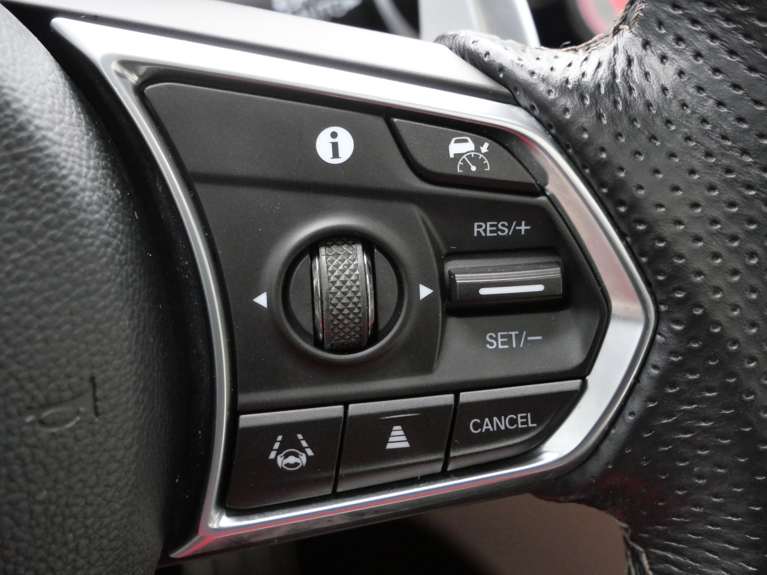 Used 2022 Acura MDX Type S image 31