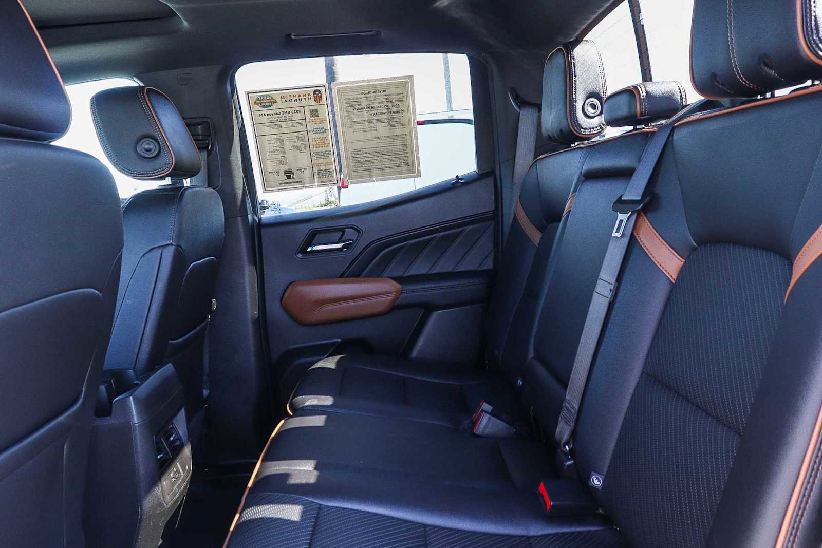 Used 2023 GMC Canyon AT4 w/ AT4 Premium Package image 20