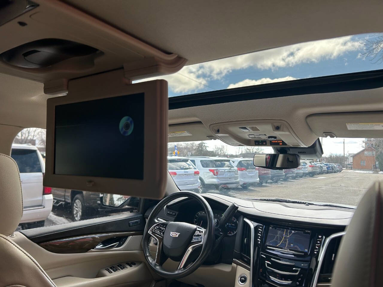 Used 2020 Cadillac Escalade ESV Luxury image 24