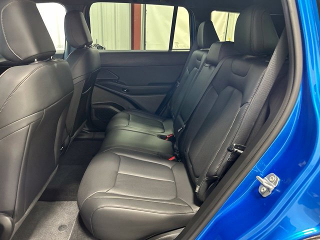 Used 2026 Jeep Cherokee Limited AWD/4WD image 17