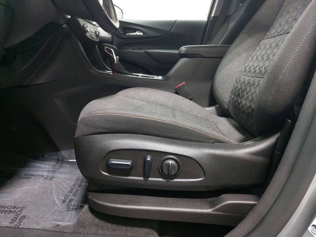 Used 2024 Chevrolet Equinox LT image 29