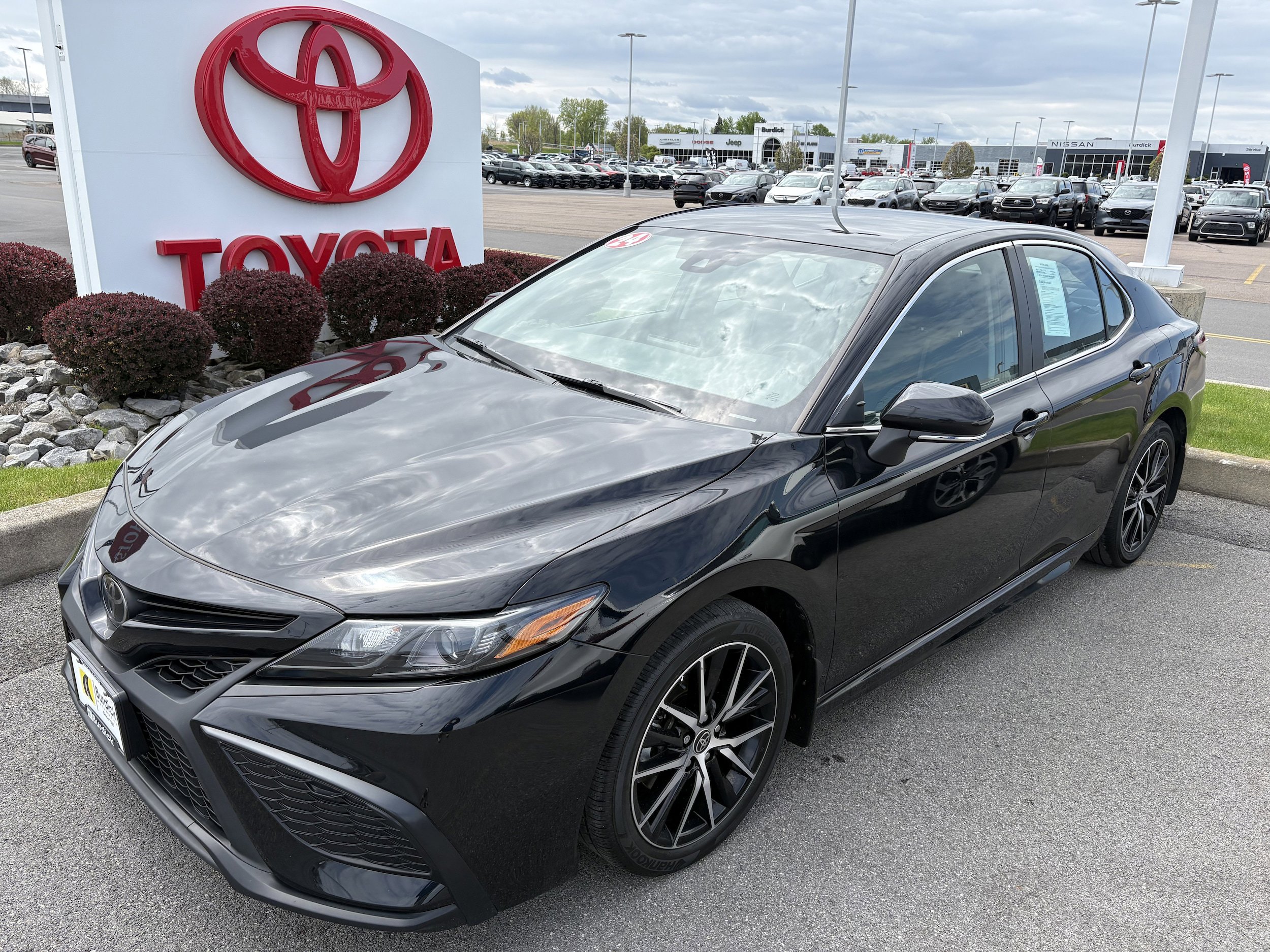 Used 2024 Toyota Camry SE