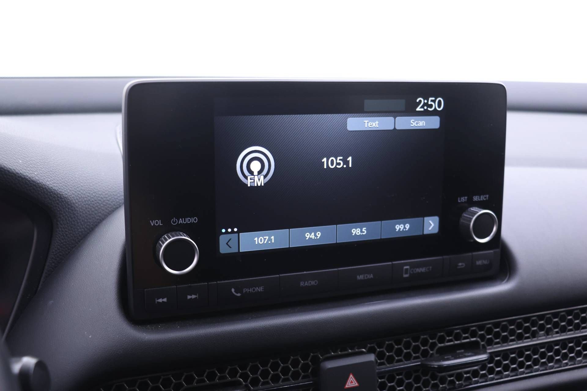 Certified 2024 Honda HR-V Sport image 9