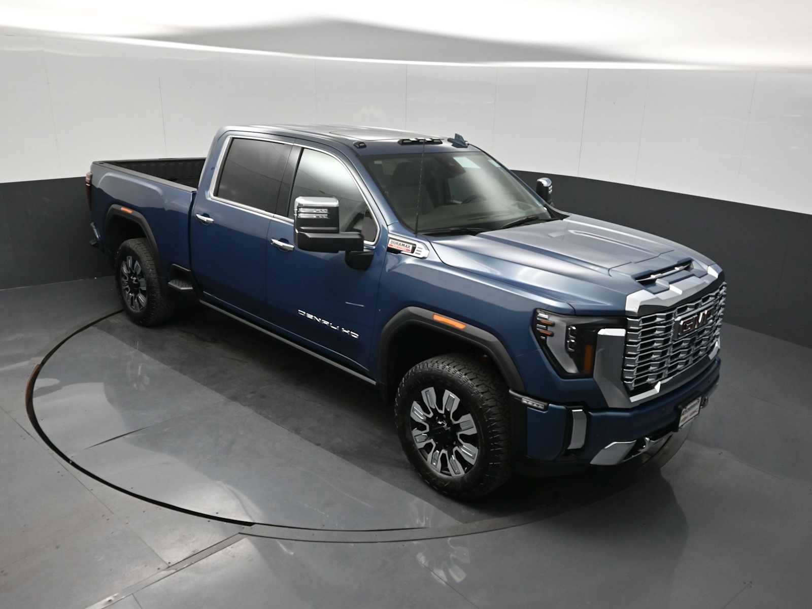 New 2026 GMC Sierra 2500 Denali w/ Denali Reserve Package image 25