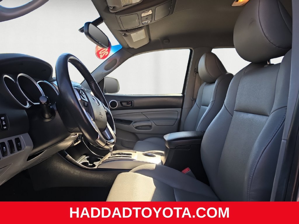 Used 2015 Toyota Tacoma 4x4 Double Cab w/ Limited Package image 10