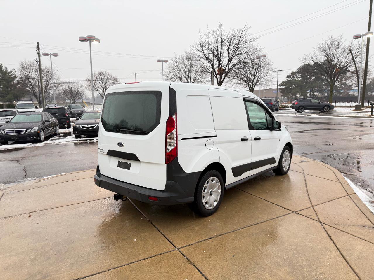 Used 2015 Ford Transit Connect XL image 5