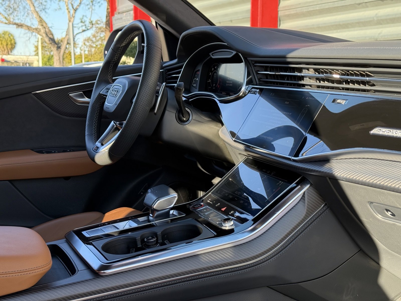 Used 2024 Audi RS Q8 image 20