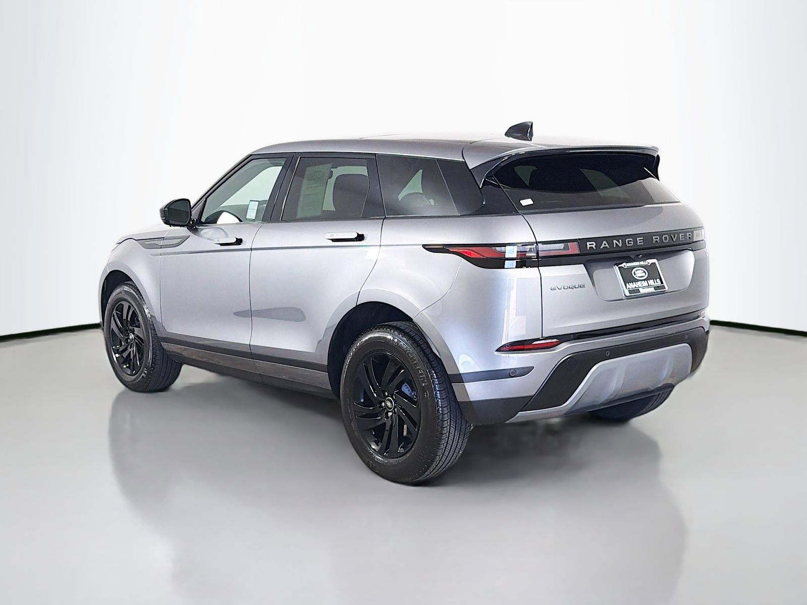 Used 2026 Land Rover Range Rover Evoque S AWD/4WD image 3
