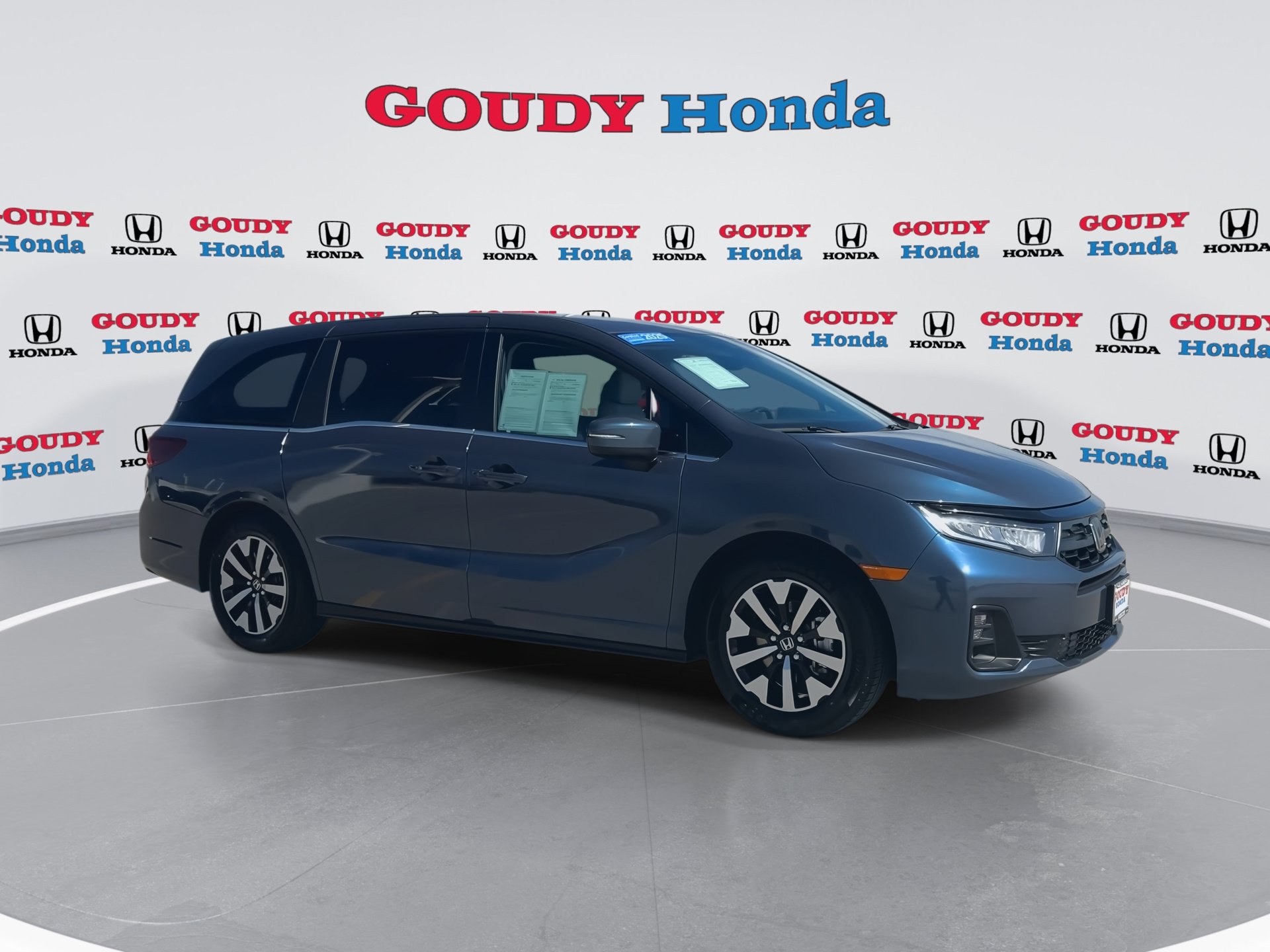 Certified 2025 Honda Odyssey EX-L image 2