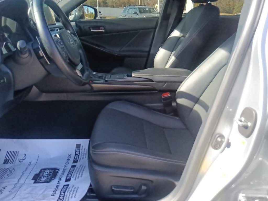 Used 2024 Lexus IS 350 F Sport image 15