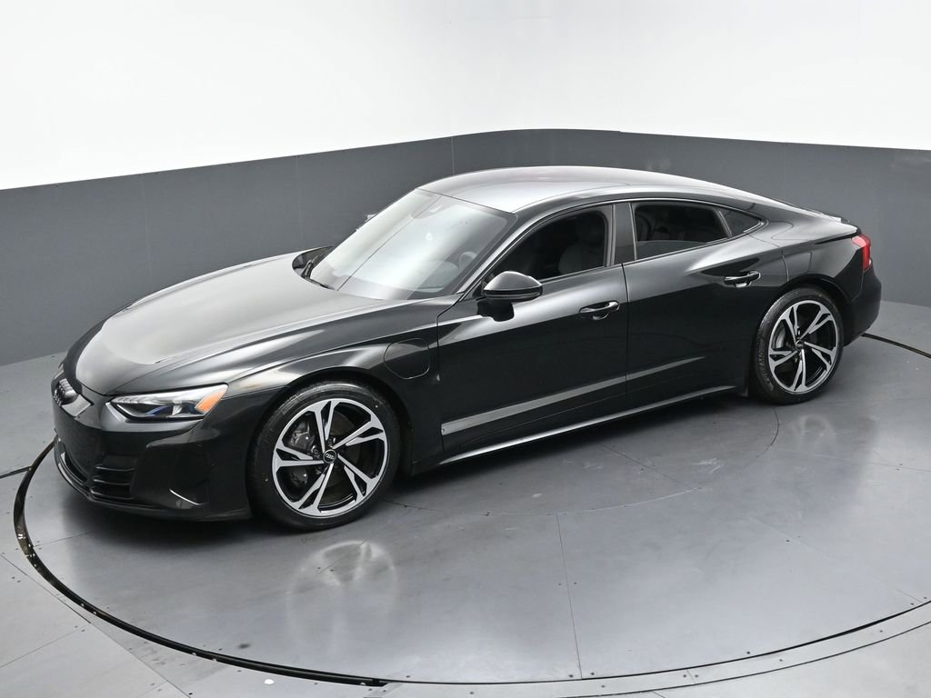 Used 2022 Audi e-tron GT Premium Plus w/ Performance Package AWD/4WD image 39