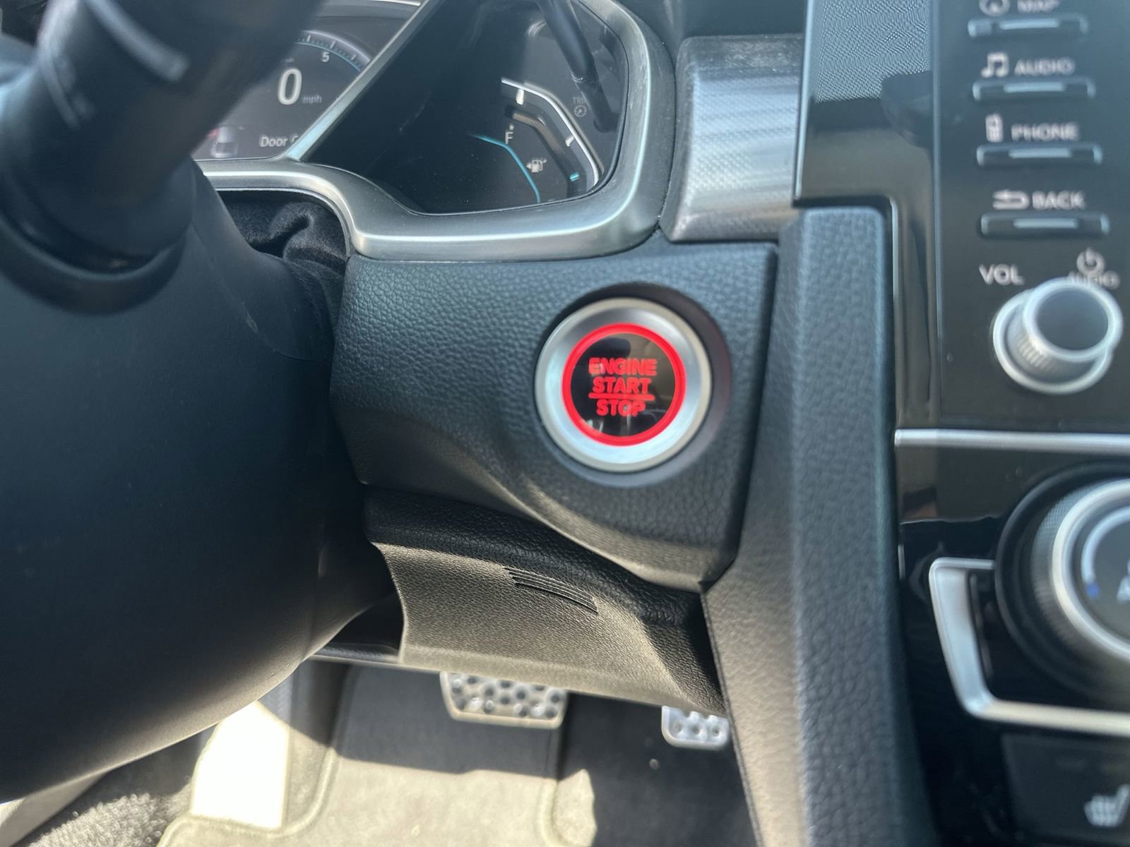 Used 2020 Honda Civic Touring image 17