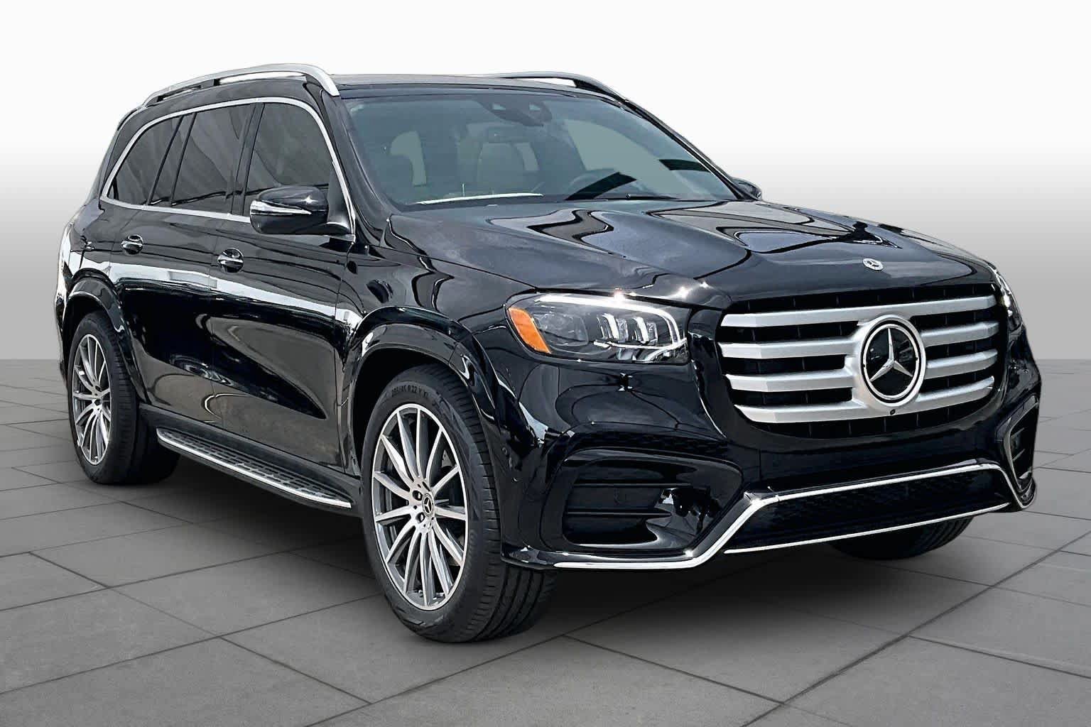 New 2026 Mercedes-Benz GLS 580 4MATIC image 2