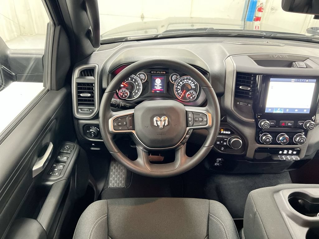 New 2026 RAM 1500 Express AWD/4WD image 11