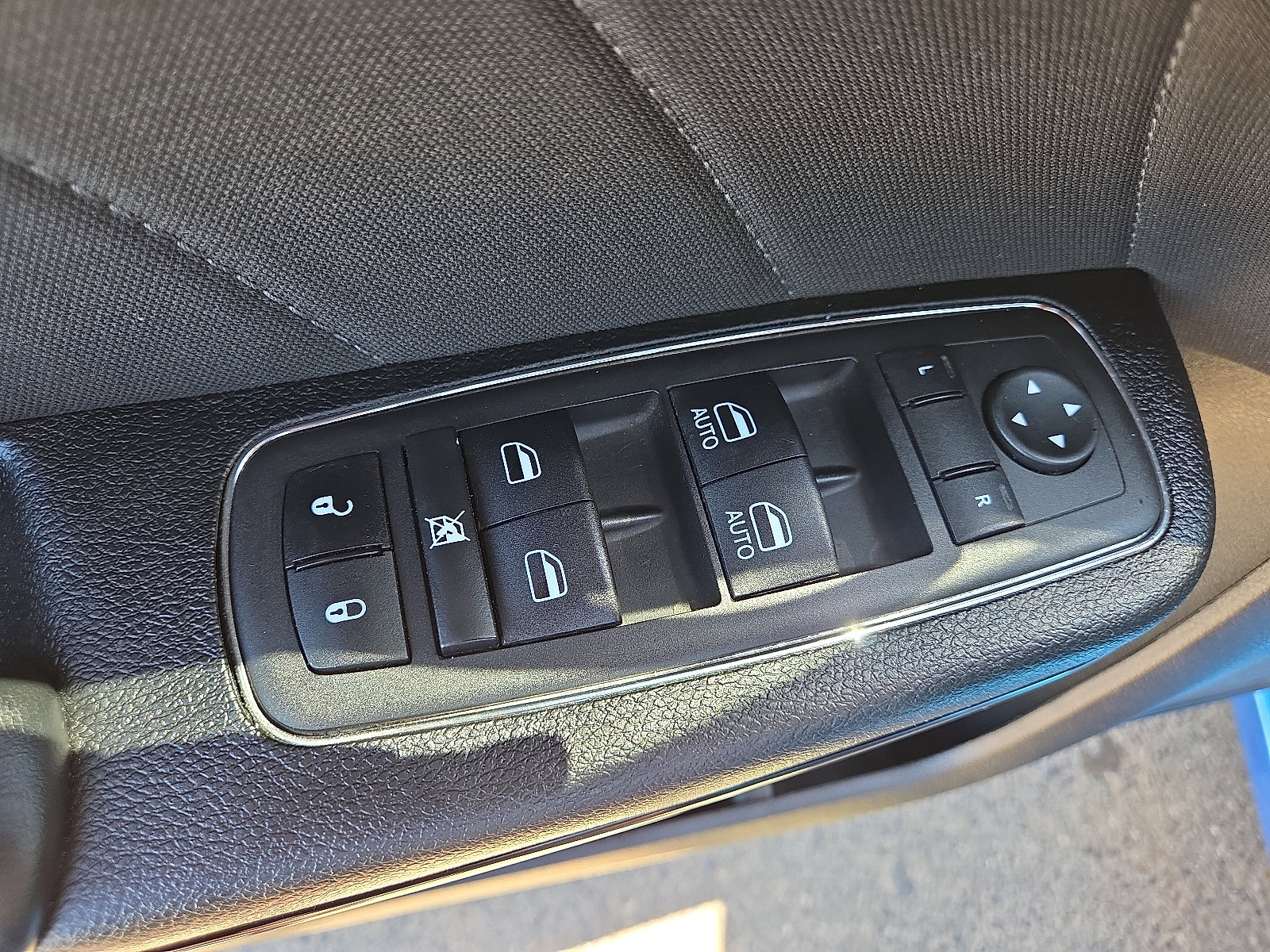 Used 2023 Dodge Charger SXT w/ Blacktop Package RWD image 13