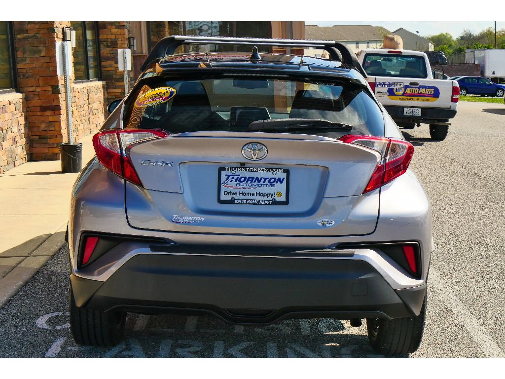 Used 2019 Toyota C-HR XLE image 4