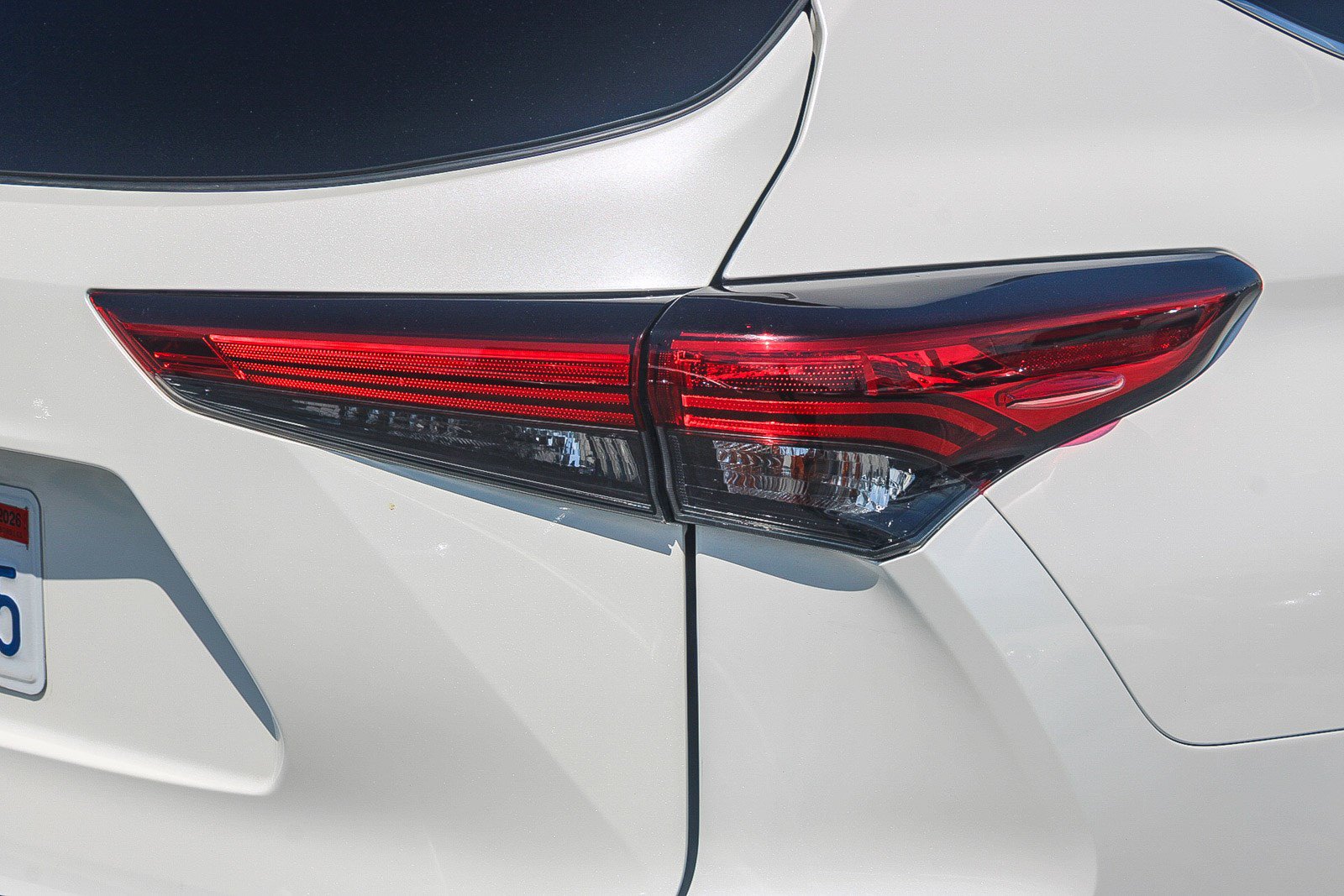 Used 2021 Toyota Highlander L FWD image 10