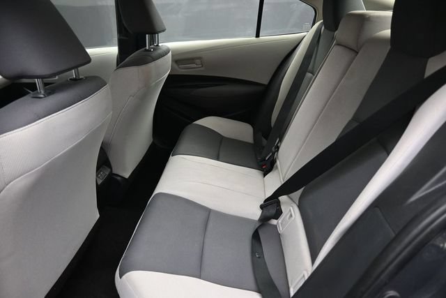 Used 2025 Toyota Corolla LE FWD image 19