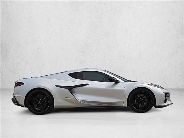Used 2026 Chevrolet Corvette Z06 RWD image 4