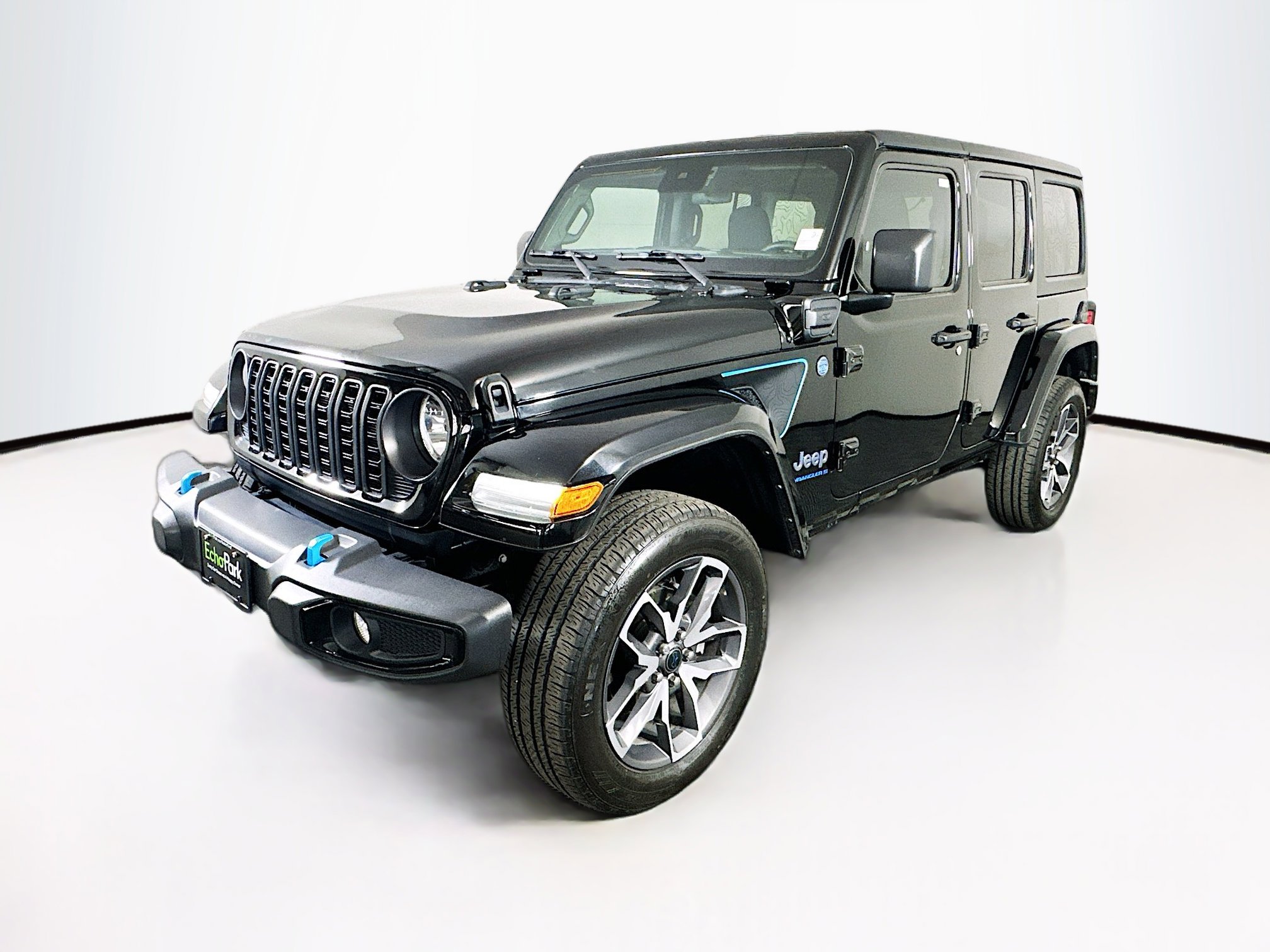 Used 2024 Jeep Wrangler Unlimited AWD/4WD image 3