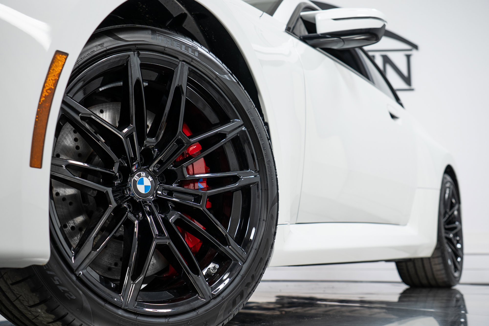 Used 2025 BMW M2 image 31