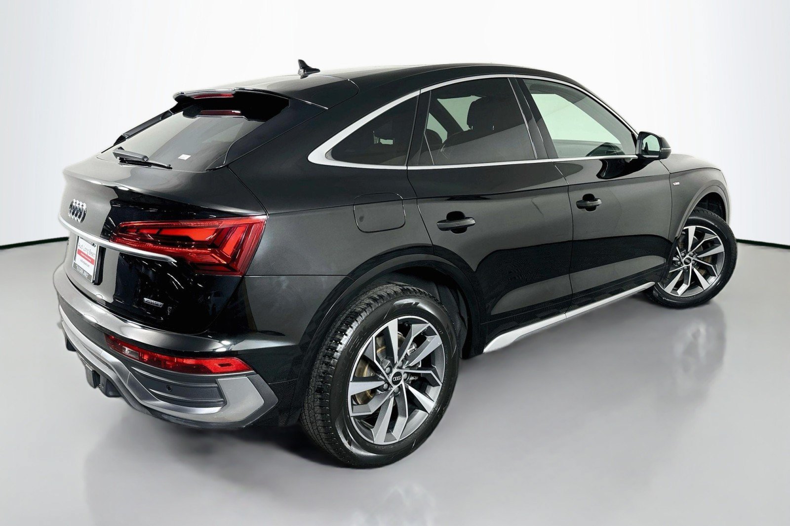 Used 2023 Audi Q5 2.0T Premium Plus w/ Premium Plus Package AWD/4WD image 14