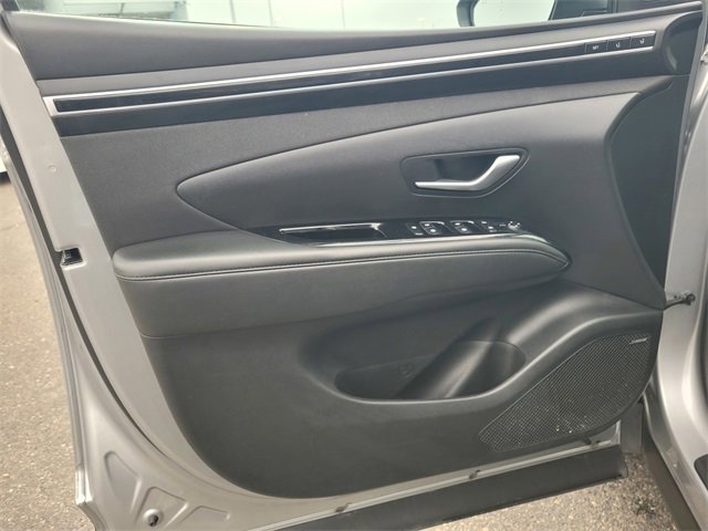 Used 2023 Hyundai Tucson Limited w/ Cargo Package image 18