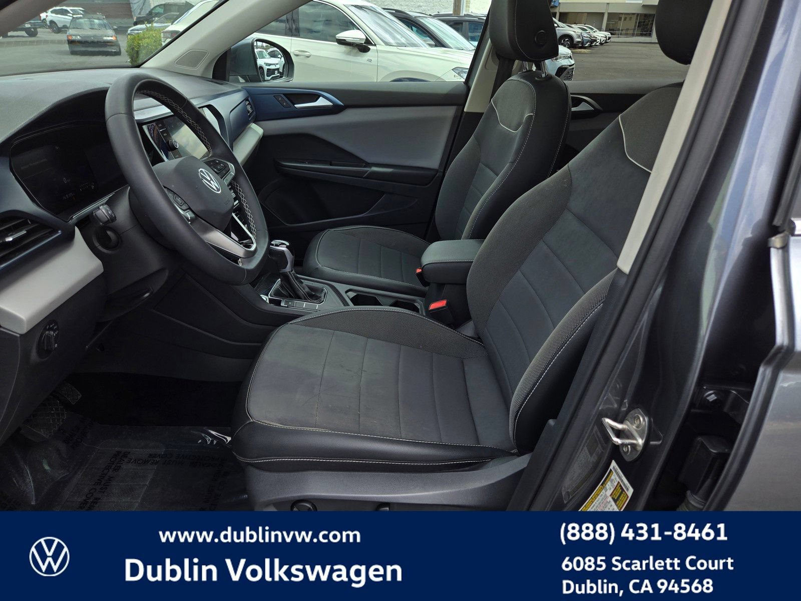 Certified 2023 Volkswagen Taos SE w/ Panoramic Sunroof Package FWD image 16