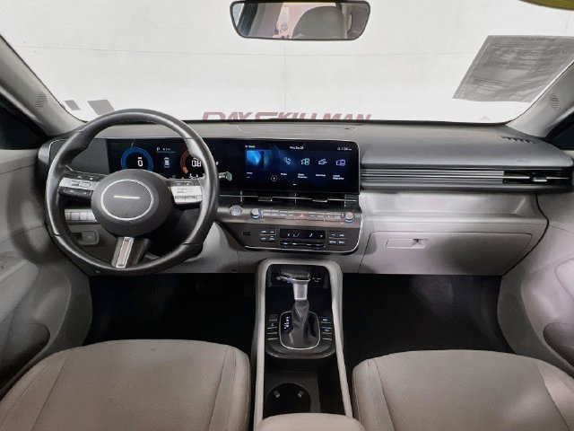Used 2025 Hyundai Kona SEL AWD/4WD image 20